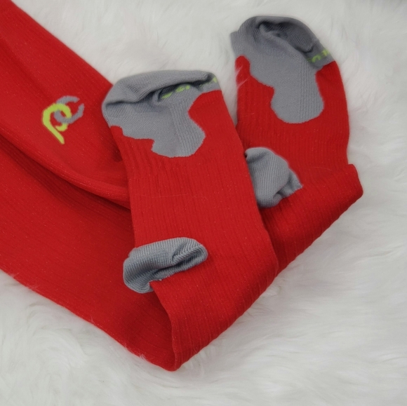 Woman Pro Compression Marathon Socks Small/Med - Picture 5 of 8